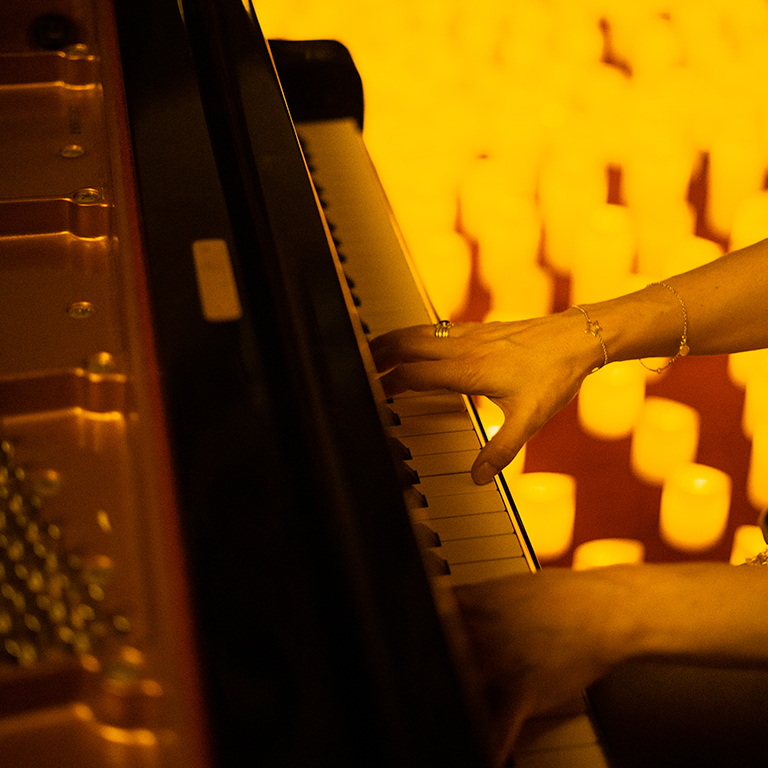 Candlelight Tributo a Cremonini