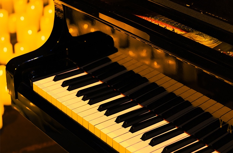 Candlelight Tributo a Cremonini